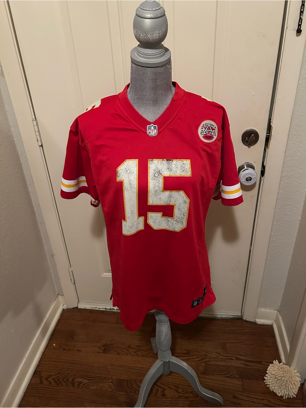 Mahomes NFL Red #15 Men’s Football Jersey with White and Gold Accents youth xl